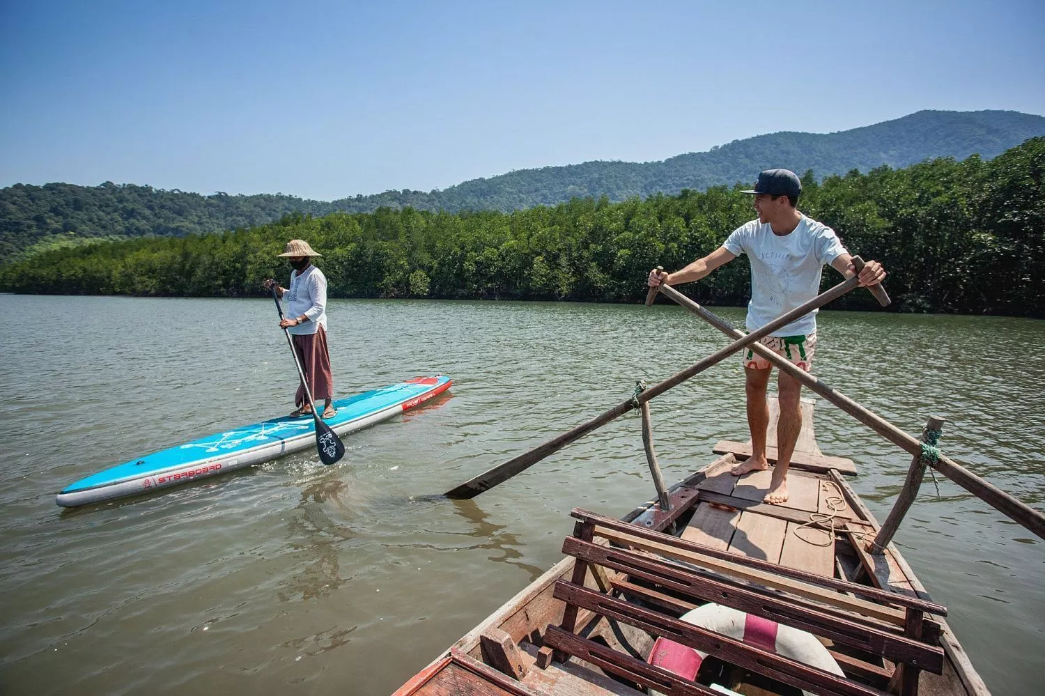 Надувная SUP доска с веслом Starboard 11'6"х29"х6" Touring Zen Roll Sc вид 8