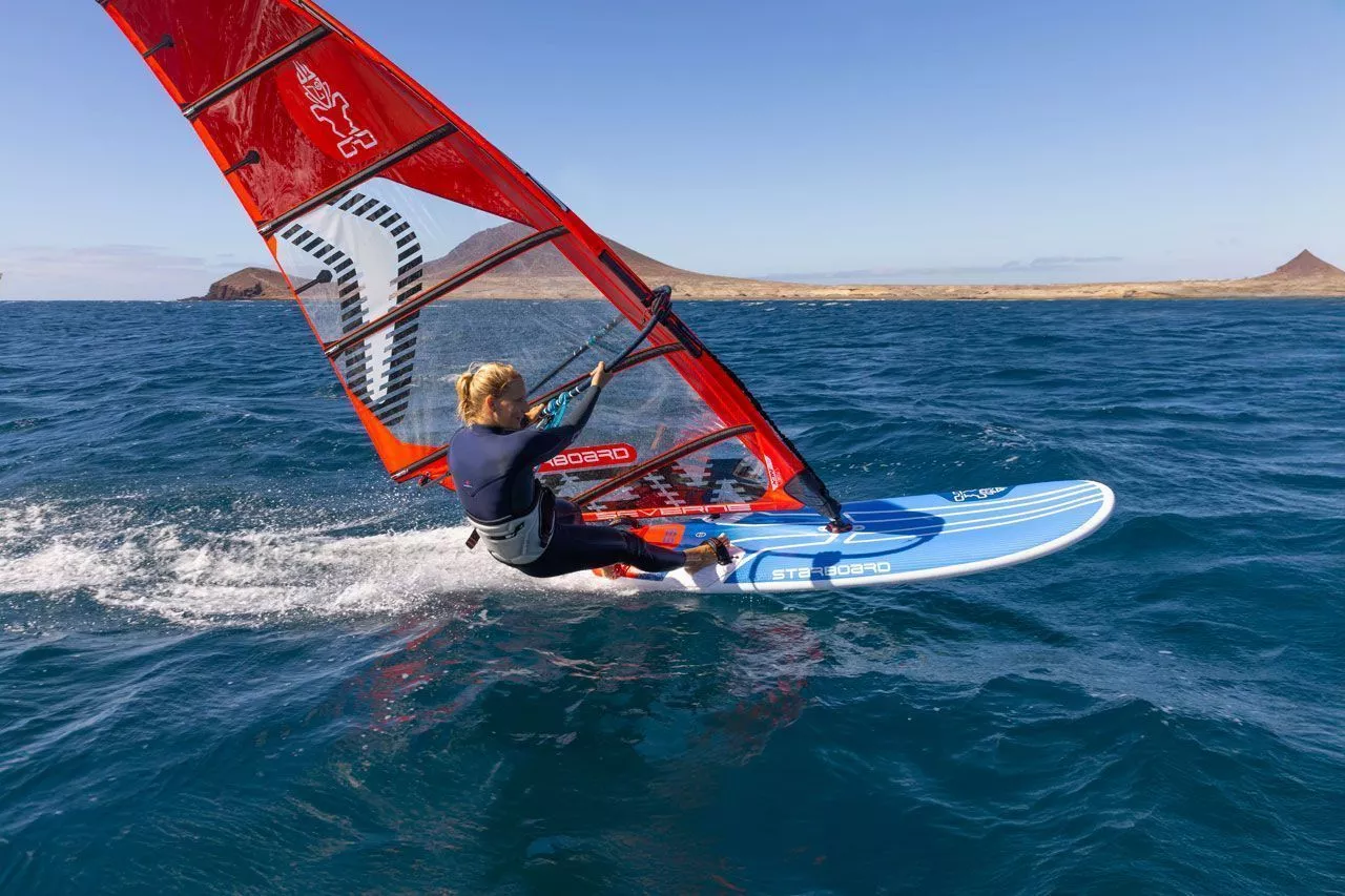Доска для виндсерфинга Starboard Carve Starlite Carbon 109 (2025) вид 14
